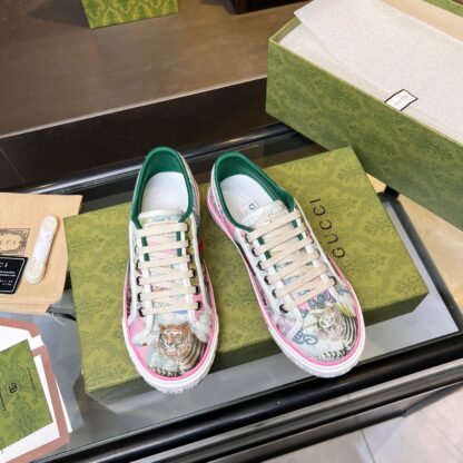 Gucci early spring casual sneakers