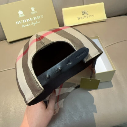 Burberry Classic Slouch Baseball Cap - Image 9