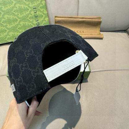 Gucci baseball cap for men and women - Image 8