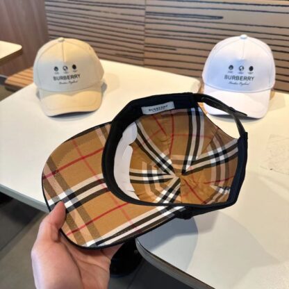 Burberry Classic Slouch Baseball Cap - Image 9