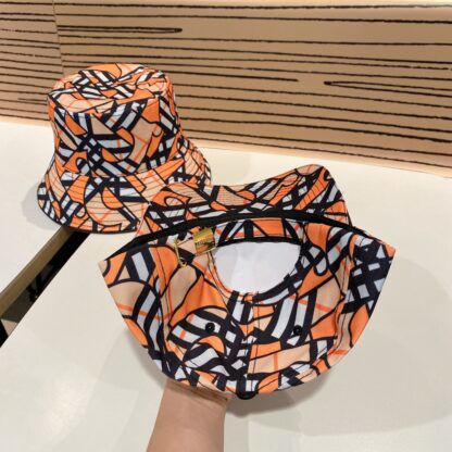 Burberry Classic Casual Fashion Bucket Hat - Image 9