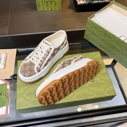 Gucci early spring casual sneakers - Image 9