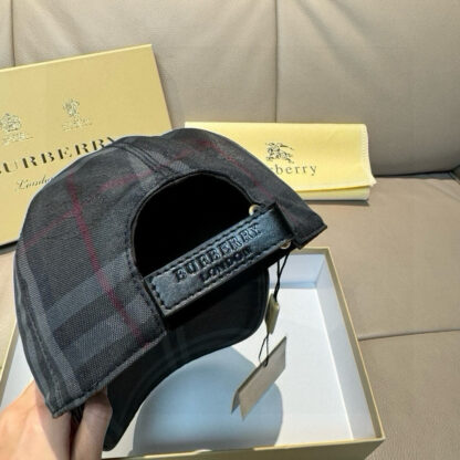 Burberry Fashion Lightweight Casual Baseball Cap - Image 9