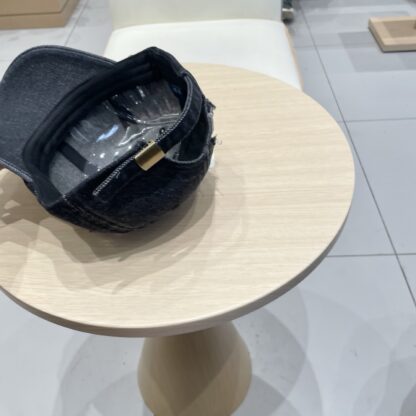 Prada fashion baseball cap - Image 8