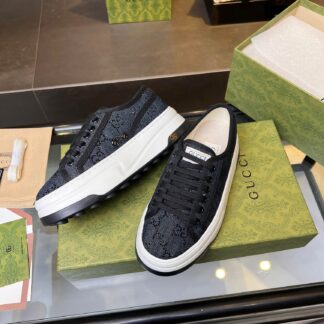 Gucci early spring casual sneakers