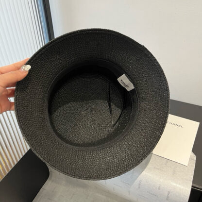 Burberry Bucket Hat Sunshade - Image 9
