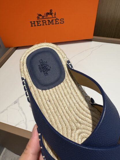 Hermès men's versatile, comfortable, non-slip dark blue casual slippers - Image 8
