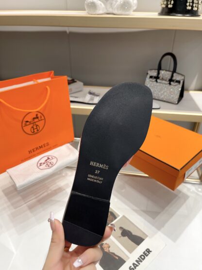 Hermès early spring new white and orange color matching pure handmade slippers - Image 8