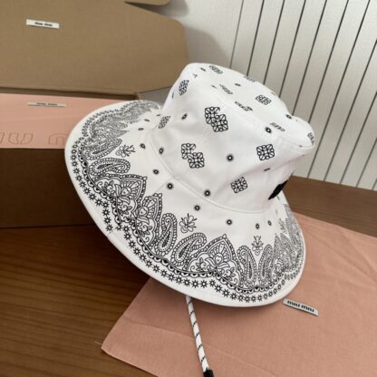 Miu Miu embroidered graffiti bucket hat - Image 9
