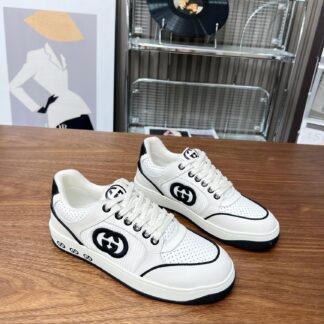 Gucci low-top distressed sneakers