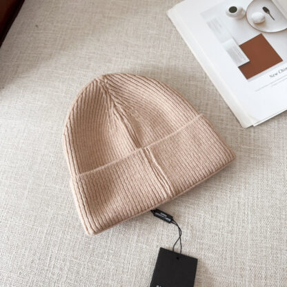 Yves Saint Laurent knitted hats for men and women - Image 8