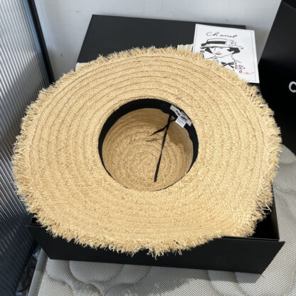 Miu Miu raffia wide-brimmed beach sun hat - Image 9