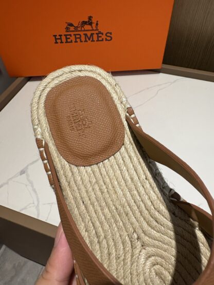 Hermès men's versatile, comfortable, non-slip brown casual slippers - Image 8