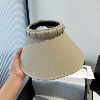 Prada new sunshade headband - Image 8