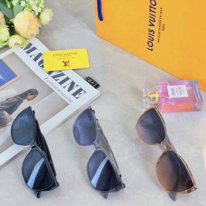 LOUIS VUITTON Fashion Sunglasses - Image 9