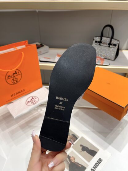 Hermès early spring new white printed pure handmade flat slippers - Image 8