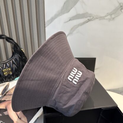 Miu Miu casual bucket hat - Image 9