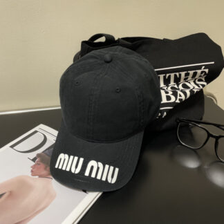 Miu Miu casual plain baseball cap