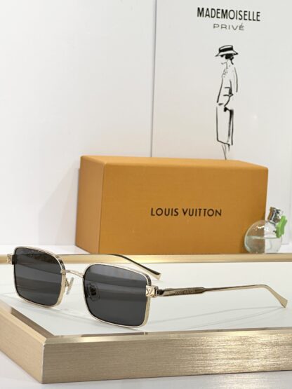LOUIS VUITTON Fashion Sunglasses - Image 9