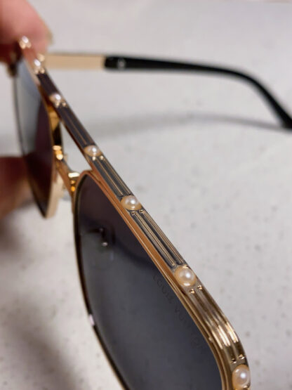 LOUIS VUITTON Fashion Sunglasses - Image 9