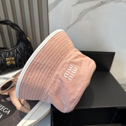 Miu Miu simple embroidered bucket hat - Image 9