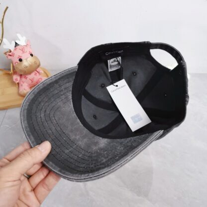 Calvin Kleinf painted baseball cap - Image 8