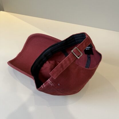 Calvin Kleinf stylish all-match baseball cap - Image 8
