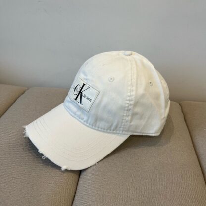 Calvin Kleinf stylish all-match baseball cap - Image 8