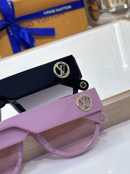 LOUIS VUITTON Fashion Sunglasses - Image 9