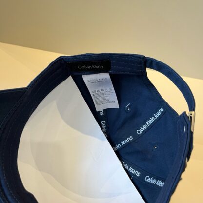 Calvin Kleinf stylish all-match baseball cap - Image 8