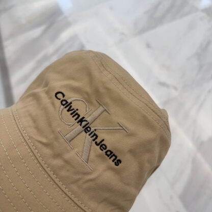 Calvin Kleinf casual all-match bucket hat - Image 8