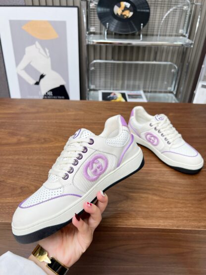 Gucci low-top distressed sneakers