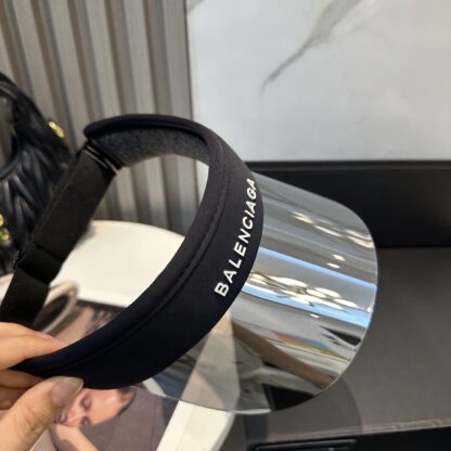 Balenciaga simple and stylish lens hat - Image 8