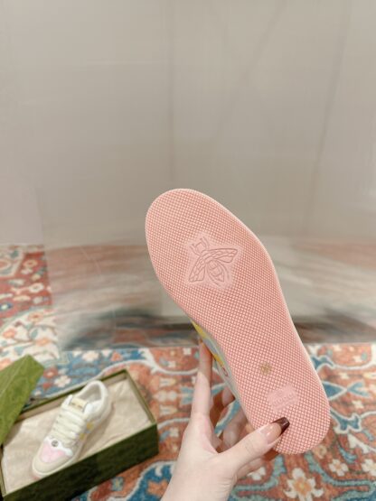 Gucci distressed dirty casual shoes catwalk style - Image 9