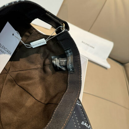 Balenciaga Classic Lightweight Breathable Baseball Cap - Image 8