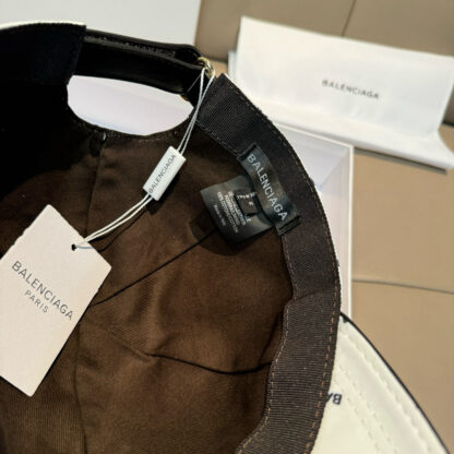 Balenciaga classic lightweight breathable baseball cap - Image 8
