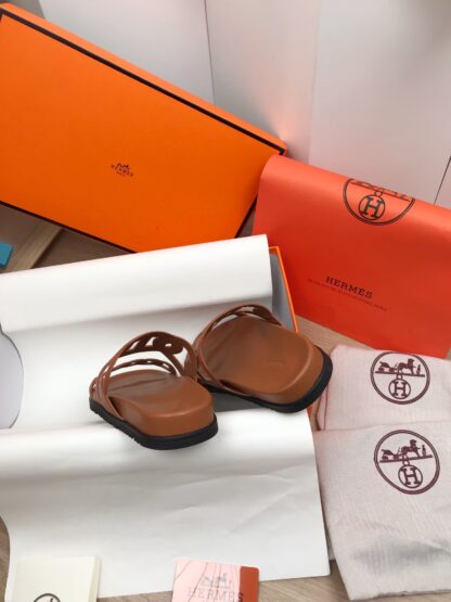 Hermes dark brown spring and summer new charm slippers - Image 8