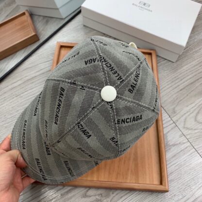 Balenciaga fashion baseball cap - Image 8