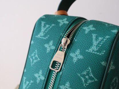 Louis Vuitton amier graphite canvas vanity bag - Image 8