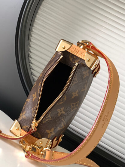 Louis Vuitton Cruise series bag - Image 8