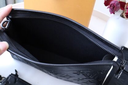 Louis Vuitton Gaston Wearable Wallet - Image 8