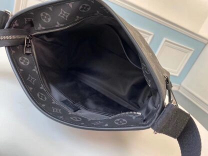 Louis Vuitton M45216 Besace Zippée Medium Handbag - Image 8