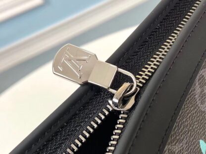 Louis Vuitton M61692 Rainbow Medium Handbag - Image 8