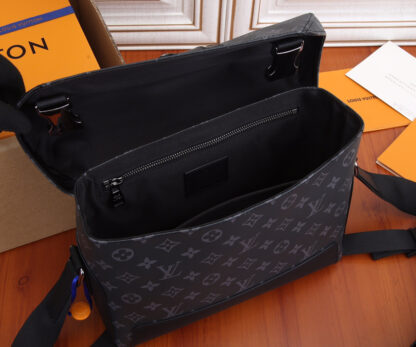 Louis Vuitton Messenger PM Voyager Small Messenger Bag - Image 8