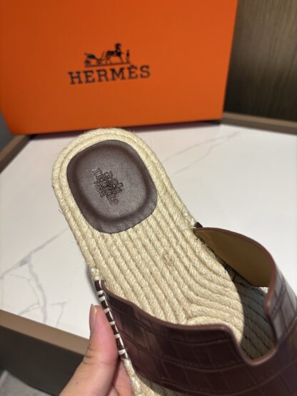 Hermes brown comfortable all-match non-slip breathable casual slippers - Image 8
