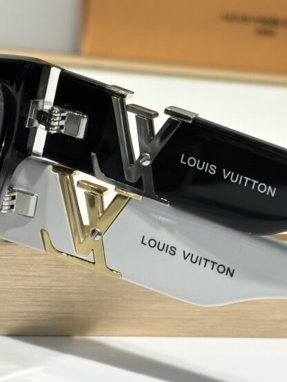 LOUIS VUITTON Fashion Sunglasses - Image 9
