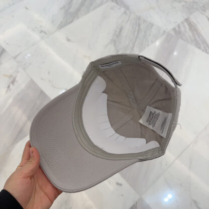 Balenciaga classic sun protection cool baseball cap - Image 8