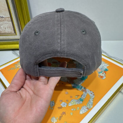 Balenciaga pure cotton old fashioned baseball cap - Image 8