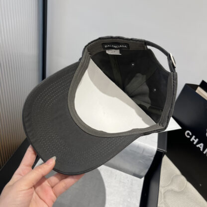 Balenciaga new style cap - Image 8