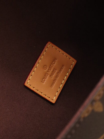 Louis Vuitton Pochette Clle Bag - Image 8
